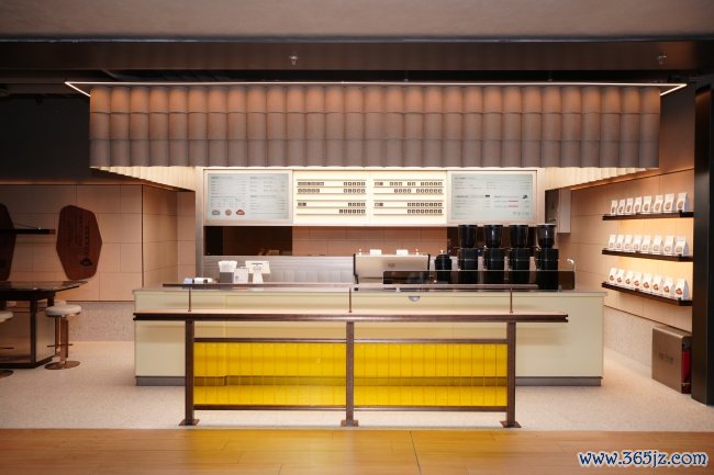 金钉子咖啡世界首店落户西单,以“仪态”重构咖啡体验